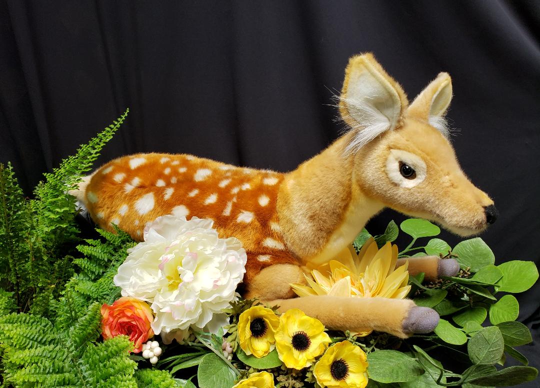 LAYING DEER
